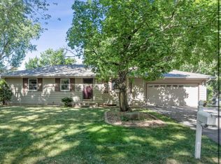 10216 Washburn Cir, Bloomington, MN 55431
