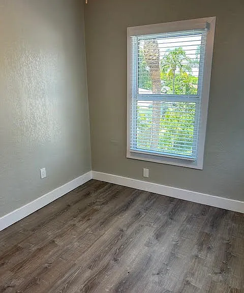 514 S K St — Photo 5