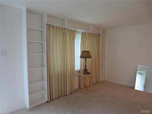 2nd image of 4008 Healy Ct