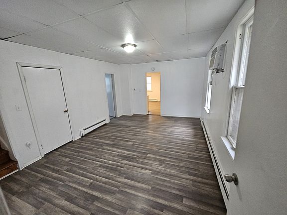 5th image of 3714 E 50th St