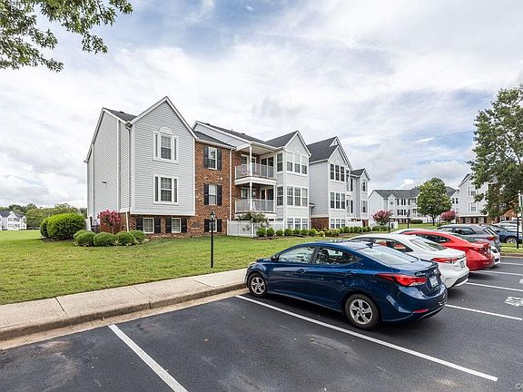 4th image of 9392 Wind Haven Ct Unit 405