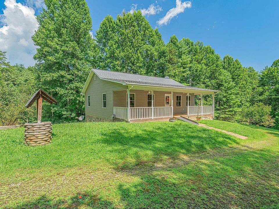 1st image of 131 Pear Tree Way