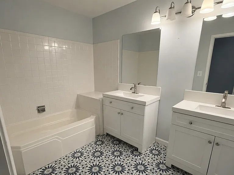 110 Thistle Ct — Photo 8