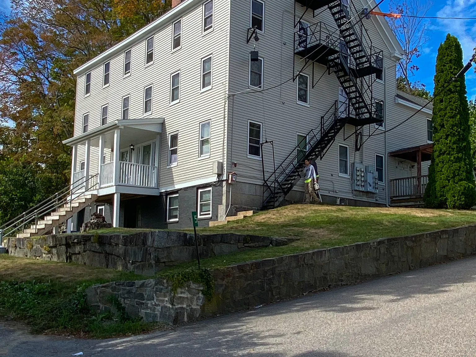 1 bed, 700 sqft, $1,250 — Photo 3