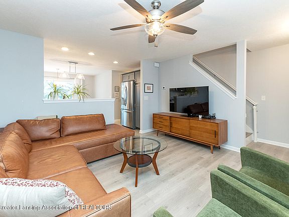 4th image of 4092 Palomino Dr