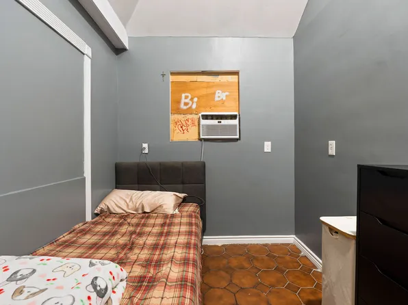 32 Brighton 2nd Place image 16 of 23