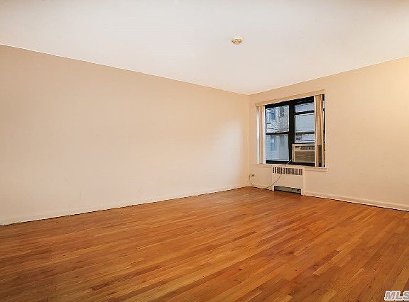 3rd image of 2721 Kings Hwy APT 1J