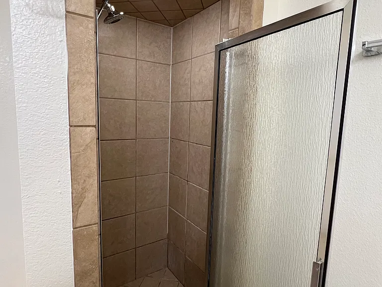 Primary shower
