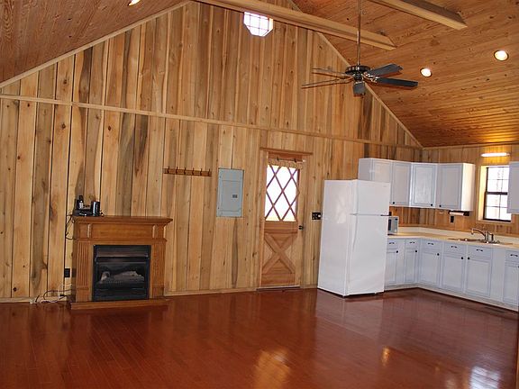3rd image of 42 Fawnwood Dr