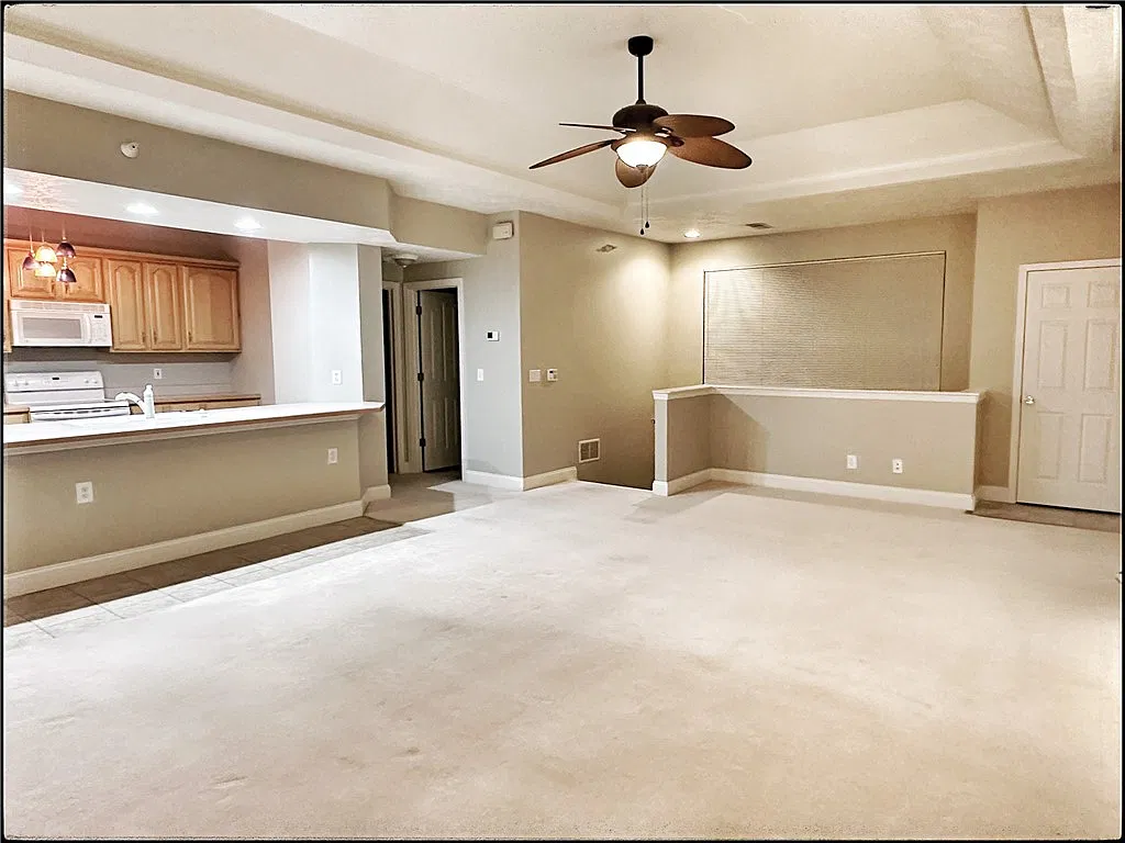 2 bed, 1280 sqft, $1,950 — Photo 3