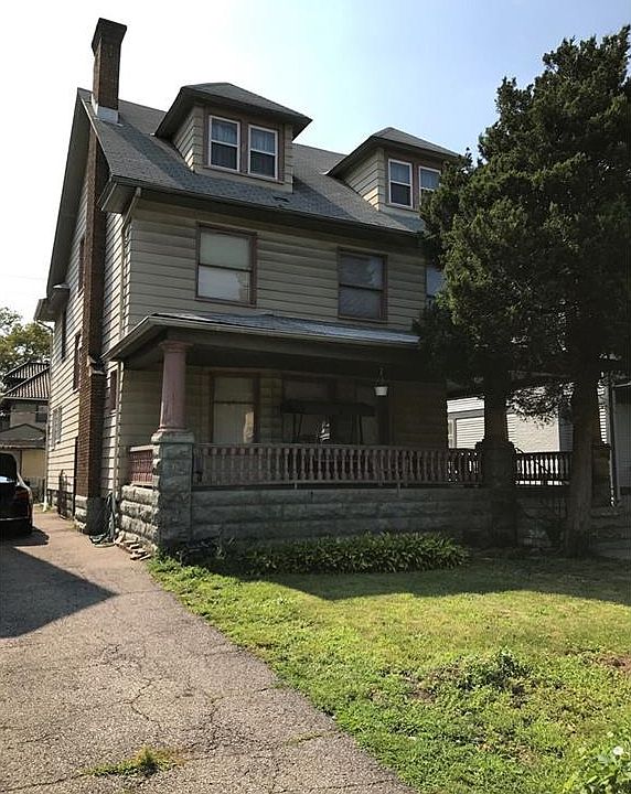 1st image of 1060 E 98th St