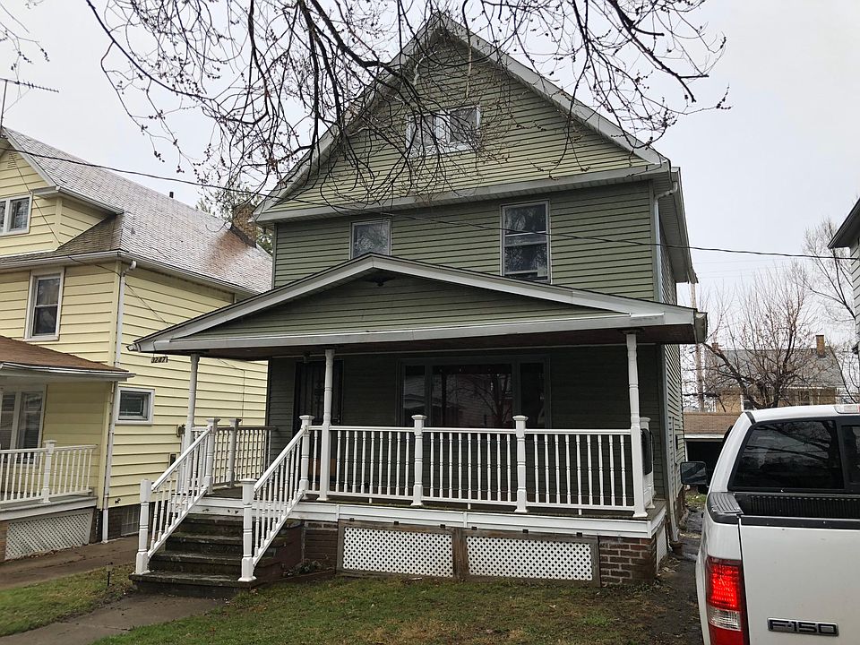 2nd image of 3247 W 114th St