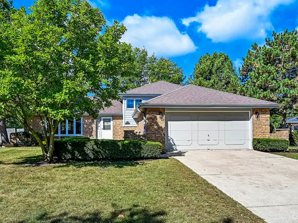 6803 Penner Pl, Downers Grove, IL 60516