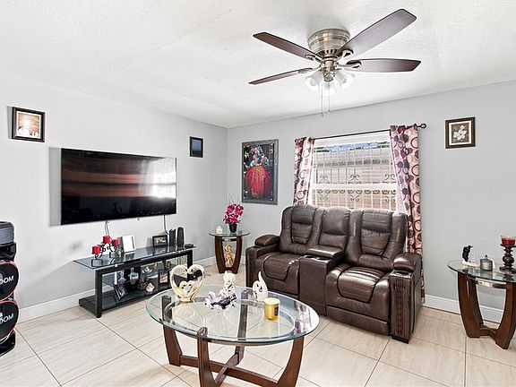 4th image of 6513 N MANHATTAN AVENUE