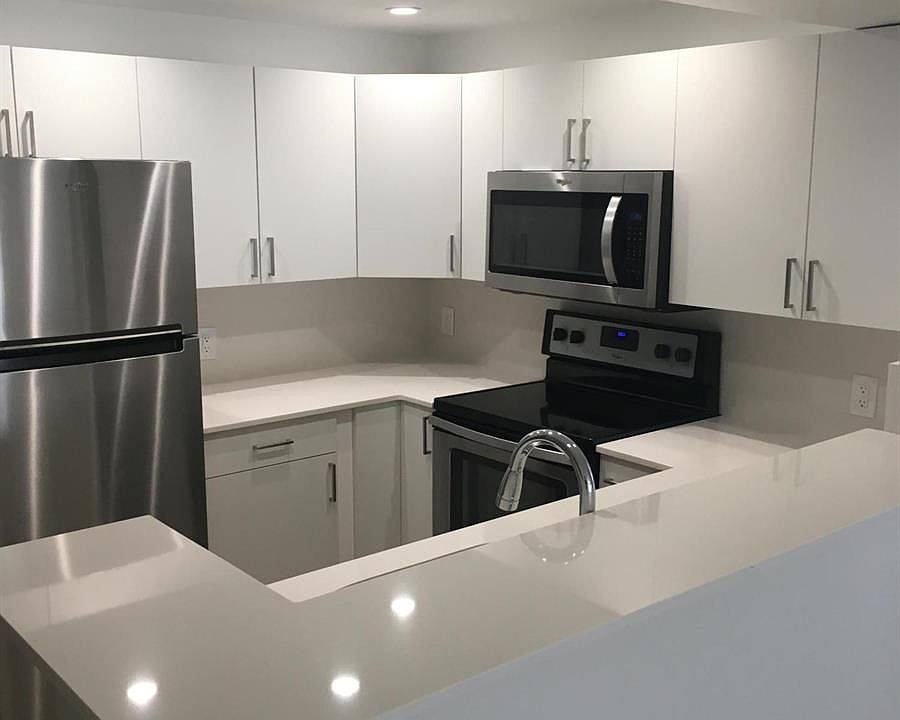 1st image of 8101 Crespi Blvd APT 301