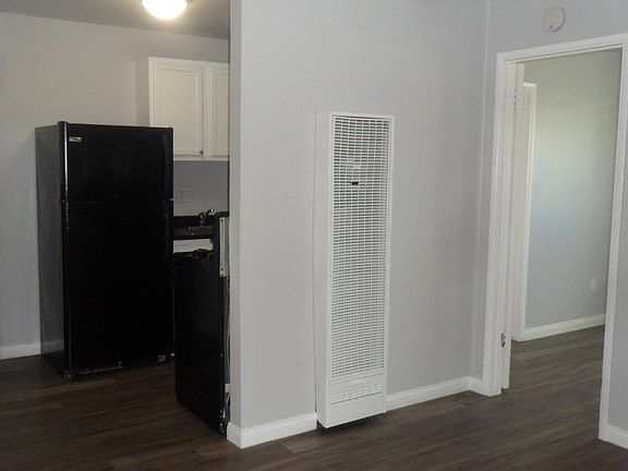 4th image of 706 F St APT 26
