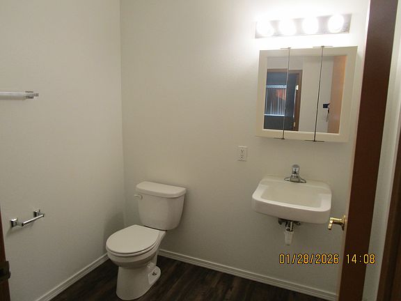 4th image of 715 N Jefferson St #15