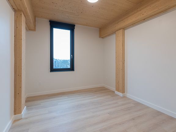 3rd image of 11 Lenox St #403