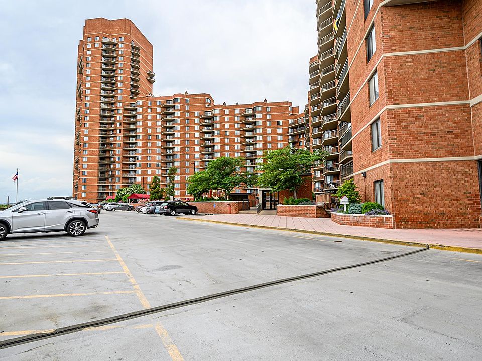 1st image of 315 Harmon Cove Tower #315