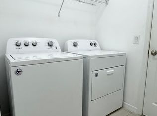 2715 Merida Ln, Cape Coral, FL 33909