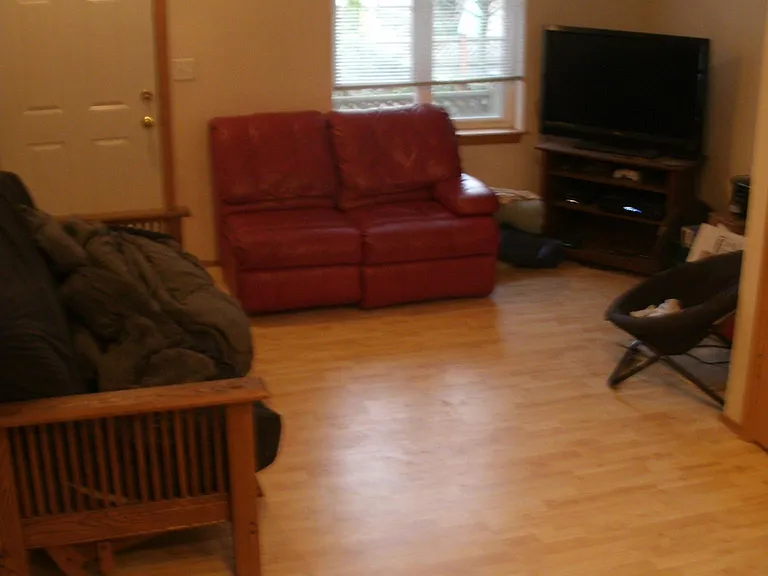 156 Florentia St #D — Photo 2