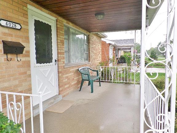 3rd image of 4028 Westwood Northern Blvd