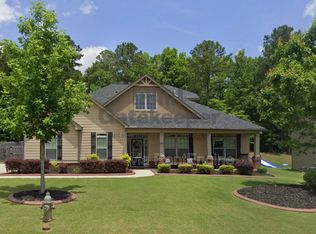 227 Darien Dr, Senoia, GA 30276