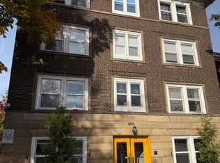 13476 Clifton Blvd #302, Lakewood, OH 44107