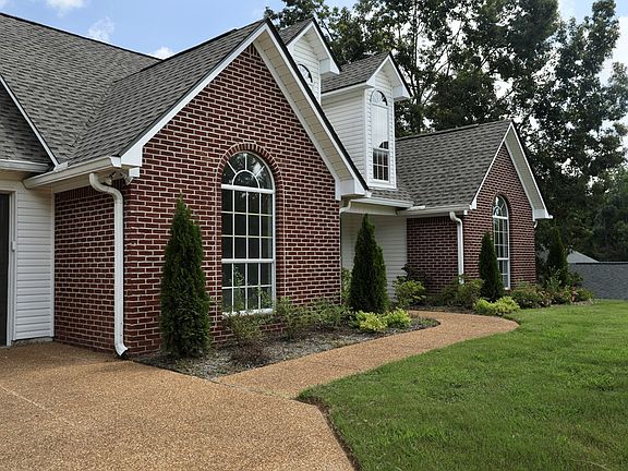 4th image of 300 Tanner Dr