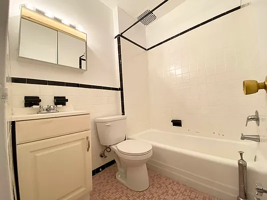 Rented by Yorgan Group, LLC | media 10