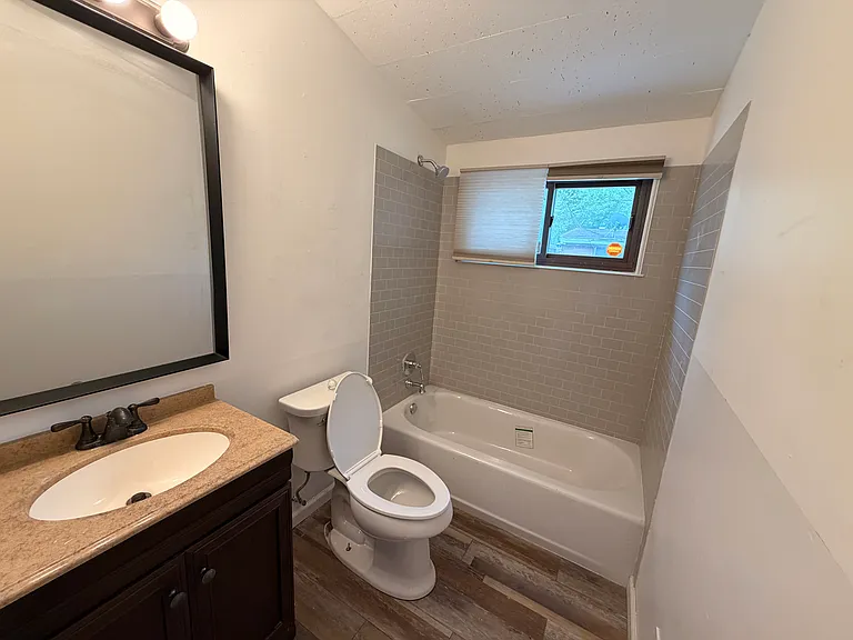 13311 Oak Crest Ct — Photo 7