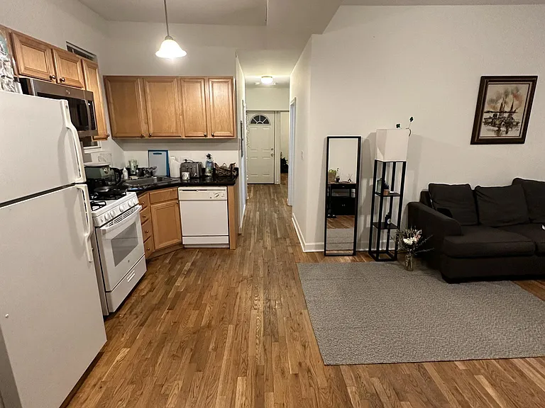 1510 N Campbell Ave #1-R — Photo 3