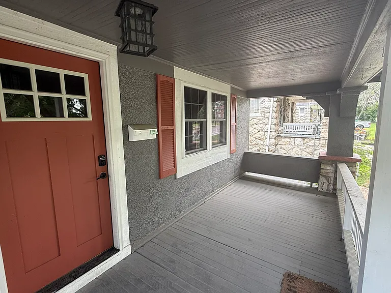 3816 Flora Ave — Photo 2