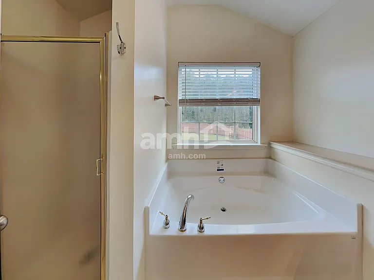 389 Sunderland Way — Photo 13