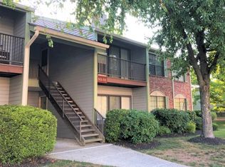 313 Penns Way #313, Basking Ridge, NJ 07920