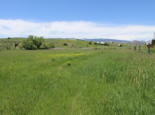 10 Bell Rd, Lander, WY 82520