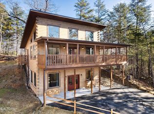 991 King Branch Rd, Sevierville, TN 37876