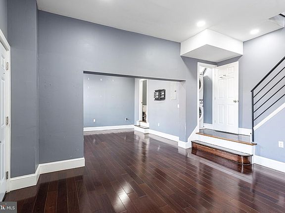 4th image of 2120 Orthodox St