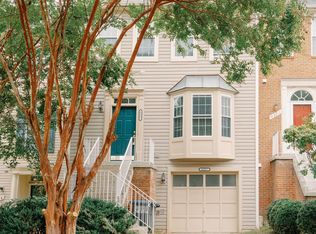 6327 Cider Barrel Cir, Centreville, VA 20121