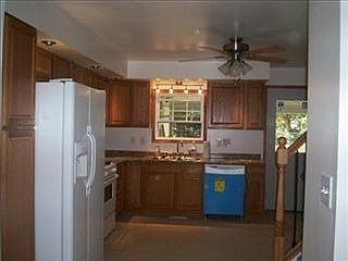 3rd image of 5835 Dunbar Ave