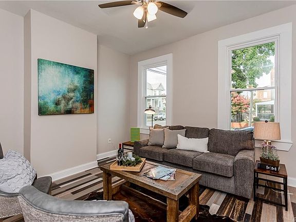 5th image of 2120 Rose Ave
