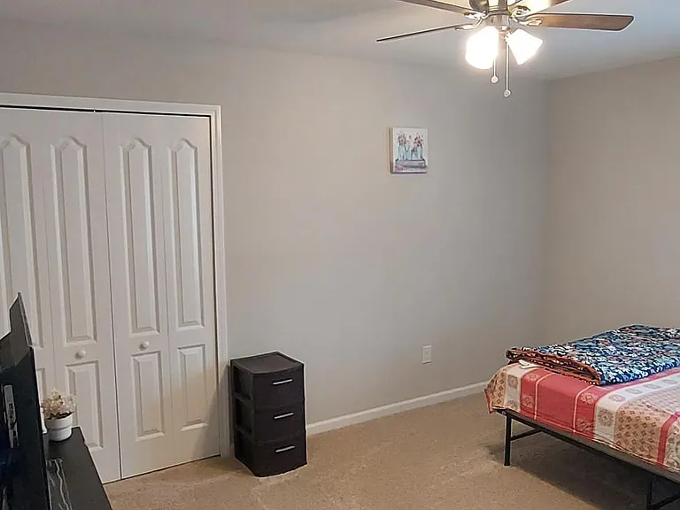 388 Glasgow Dr — Photo 15