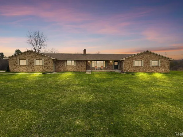 5412 N Jennings Rd, Flint, MI 48504