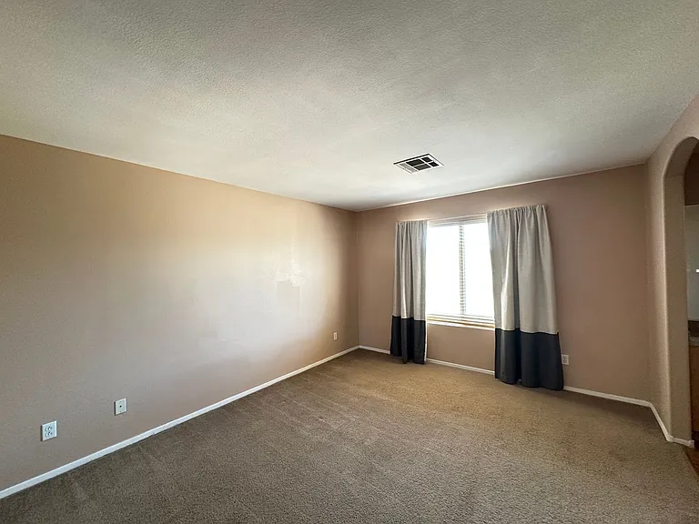 4711 Thackerville Ave — Photo 15