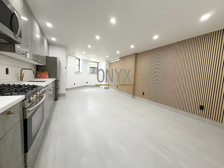 6084 Catalpa Ave #B — Photo 6