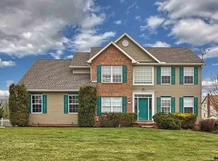 2141 Aslan Dr, York, PA 17404