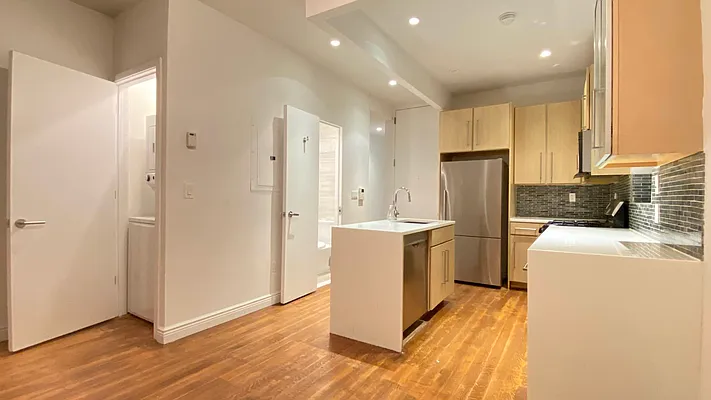 Rented by Portman Realty Corp | media 11