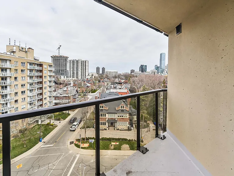 250 Saint George St — Photo 12
