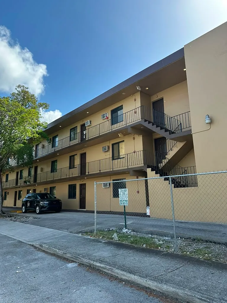2 bed, $2,000 — Photo 1