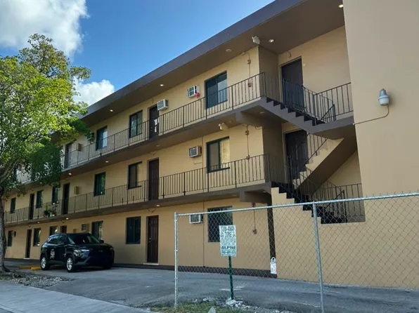 2430 SW 9th St APT 14, Miami, FL 33135